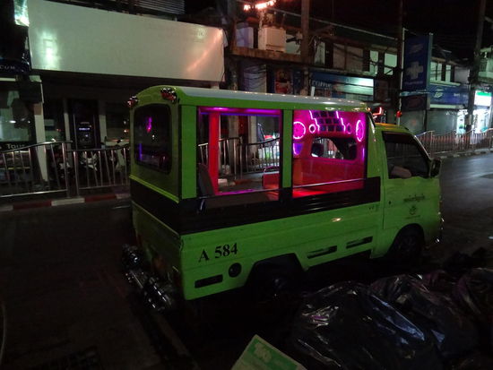 Aufgemotzte Tuk Tuks