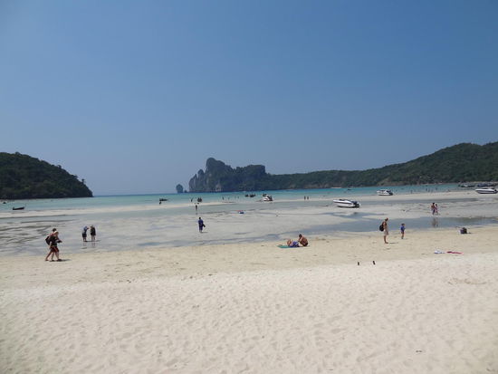 Ao Lo Dalam (Back Bay)