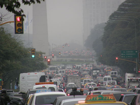 Avenida 9 de Julio, insgesamt 18 Spuren mitten durch die Stadt!