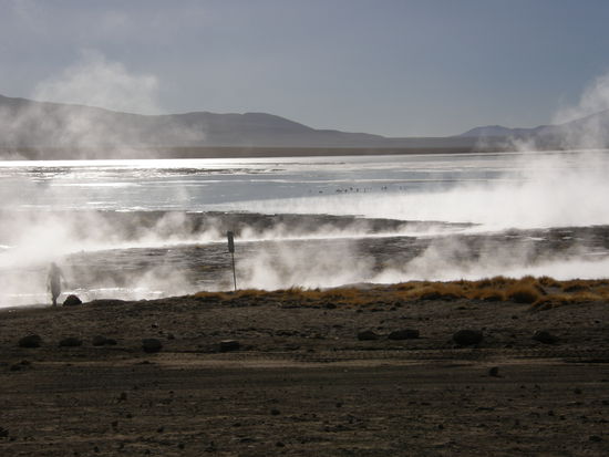 Lagune mit den heissen Quellen