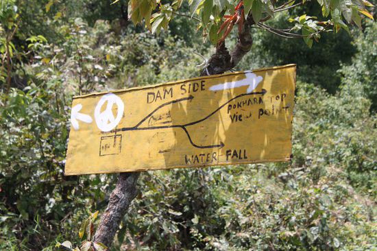 Links gehts zum Weltfrieden - uebrigens steht NEPAL fuer Never Ending Peace And Love - ihr wisst schon 