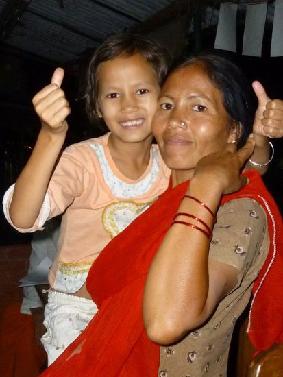 Rojina und ihre Mum Laxmi