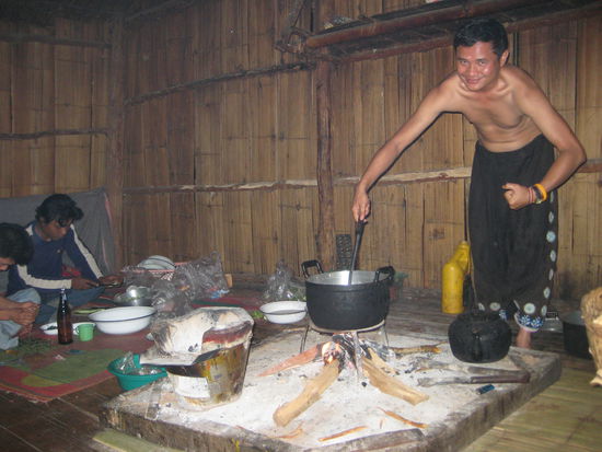 Unser thailändischer Reisebegleiter kochte uns täglich unser Abendessen