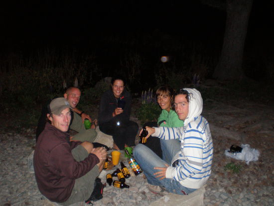 .. und dann kamen noch ein Hollaender mit seiner "Freundin" dazu! und die Runde wurde immer runder.