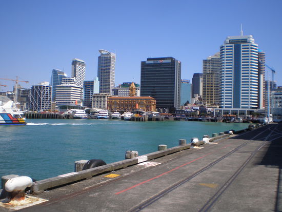 Hallo Auckland zum zweiten und dieses Mal mit strahlender Sonne...