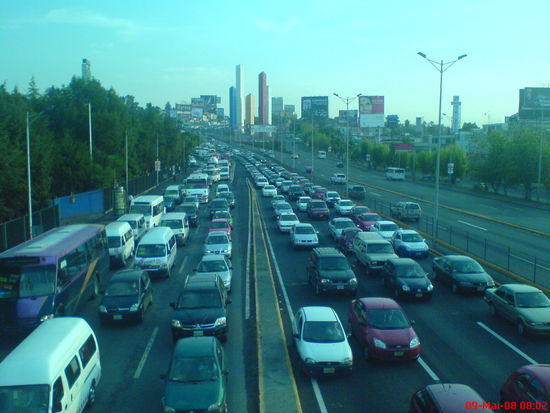 Das nenne ich mal Verkehr, und ich dachte immer der Kölner Ring wäre schlimm.