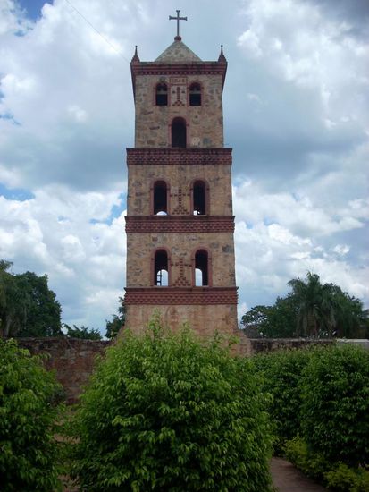 kirchturm in san josé de chiquitos