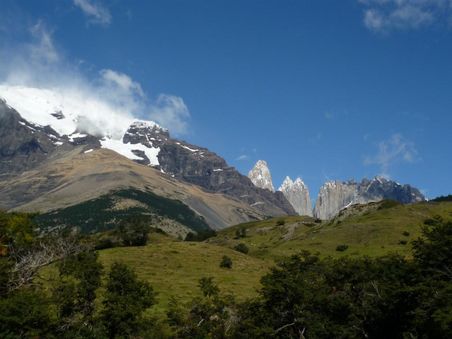 die legendaeren torres del paine aus der ferne