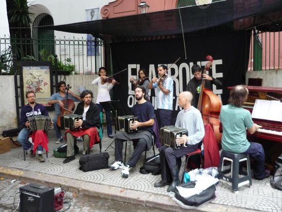 tangoorchester im gleichen barrio