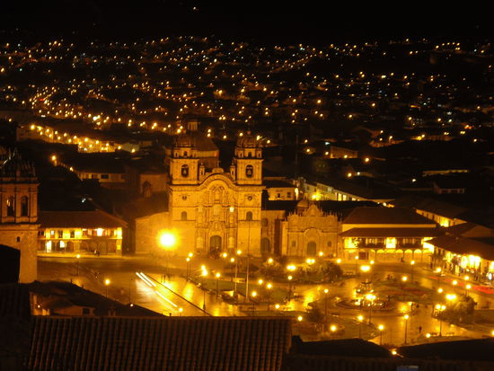 plaza mayor unschuldig bei nacht