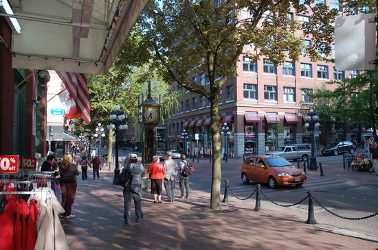 Gastown mit der beühmten Dampfuhr
