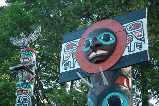 Die Totem Poles im Stanley Park
