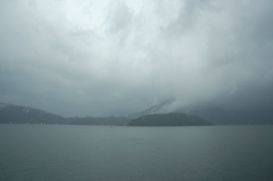 Die Segelregatta bei ziemlich miesem Wetter