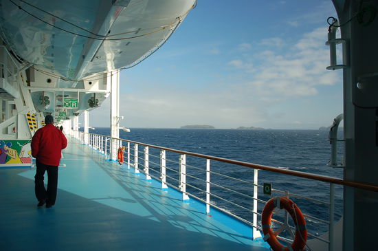 Morgenspaziergang auf dem Promenadendeck