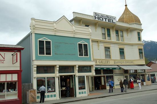 Und hier das Golden North Hotel bekannt durch die Geistergeschichte