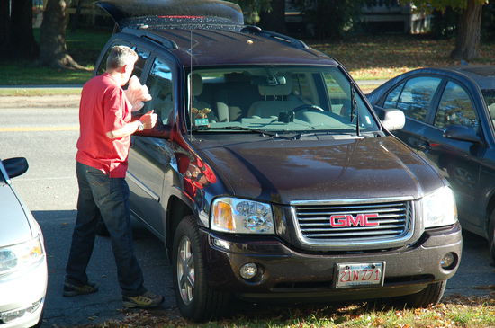 Scheiben putzen gehört auch zur Weiterreise