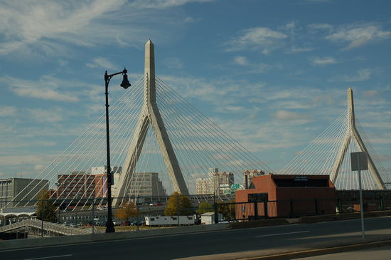 die Charlestown Bridge