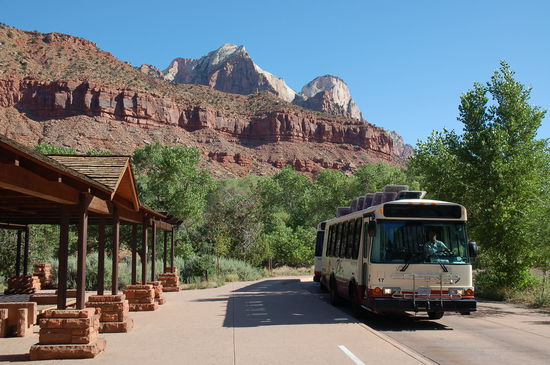 Und damit gehts bequem in den Zion hinein