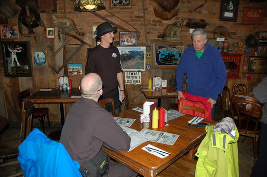 Unser Mittagessen in einer richtigen Westernbar
