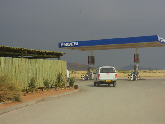 Endlich wieder eine Tankstelle...