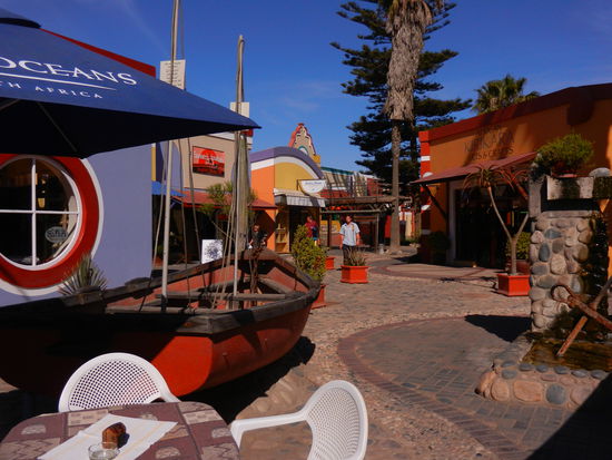 und nochmals gehts ins "Souvenir"-Dörfchen