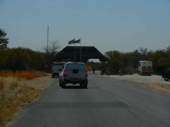 der Eingang zum Etosha Nationalpark