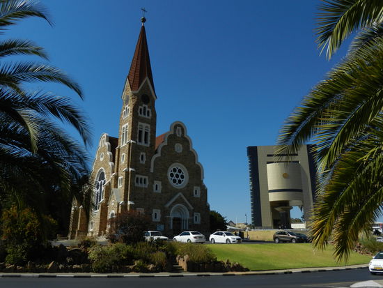 die Christuskirche mit dem im Bau befindlichen Unabhängigkeitsmuseum