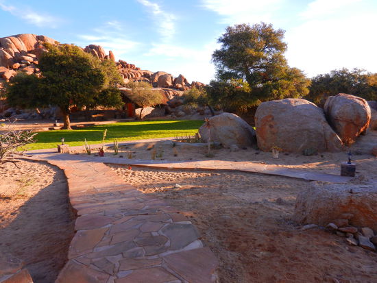 unser schönes Chalet mit Ausblick in das steinerne Tal