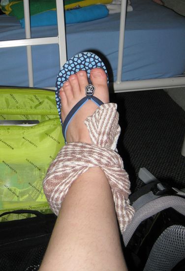 Eis und Geschirrhandtuch
- erste Hilfe Backpacker-Style