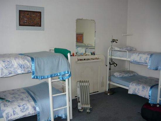 unser Zimmer - 6 Betten drin