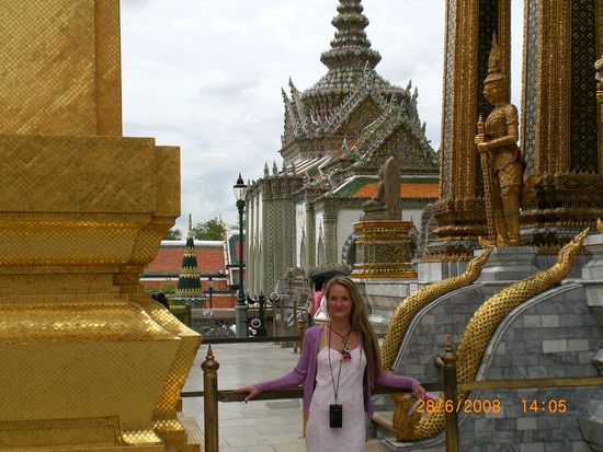 Wichtig:auch bei 32°C immer schön die Schultern und Knie bedeckt halten.