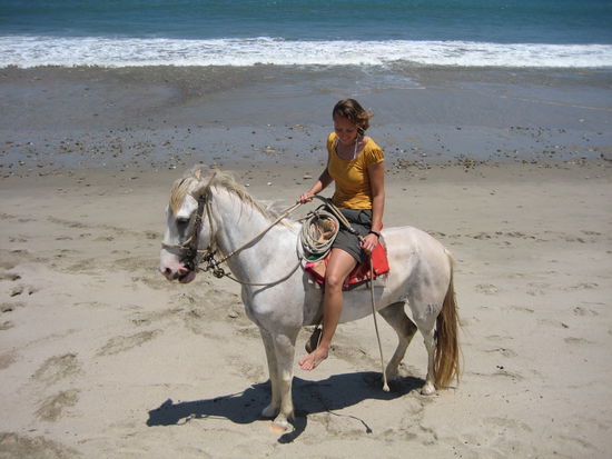 Horseriding on the beach of Mancora - small horse, but fast - flying galopp