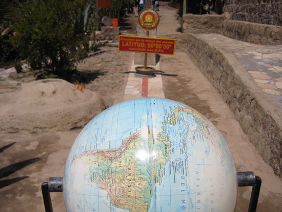 Equator, Mitad del Mundo, Inti Nan