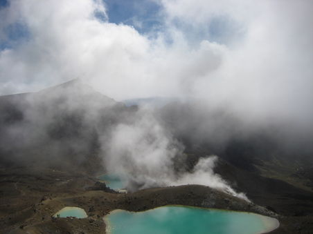 Emerald Lakes, Tongario Alpine Crossing