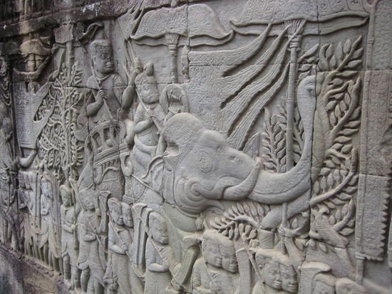Lovely Details of Bayon Temple, 
Angkor Thom,
11.000 figures