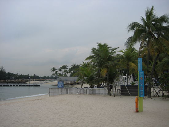 Sentosa Island, Singapore, may be worth a visit, but only if it doesn´t rain