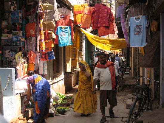 Closer to Harishchandra Ghat people are much nicer than in the area around the Dashashwamedh Ghat (main ghat)