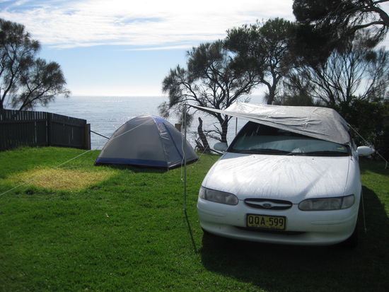 Unser Platz in Merimbula an der Klippe (Micha schlaeft noch)