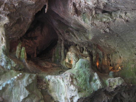 In den Caves