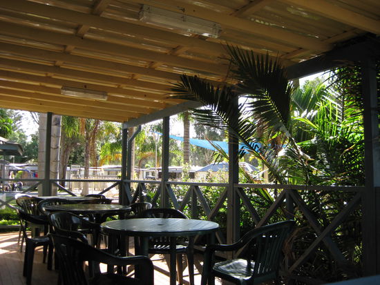 Da sassen wir zum Fruehstueck 