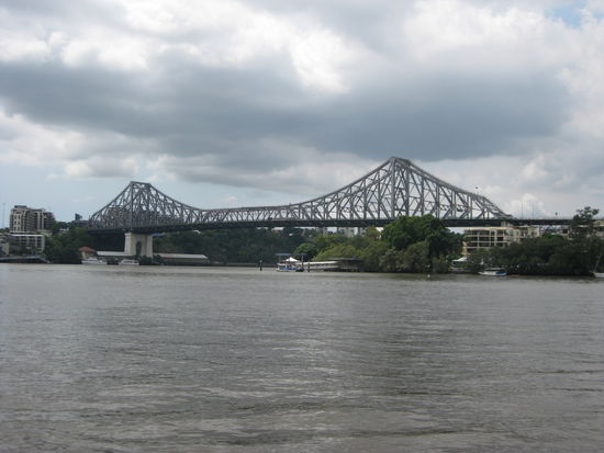 Brisbane (beruehmte "Story Bridge")