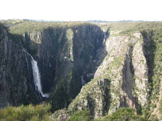 "Wollomombi Falls"
- einer der Hoechsten Australiens -