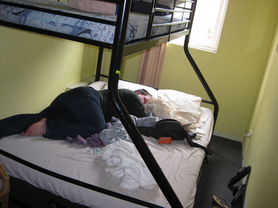 unser kleines Doppelzimmer im 1. Hostel
Micha direkt nach der Ankunft 