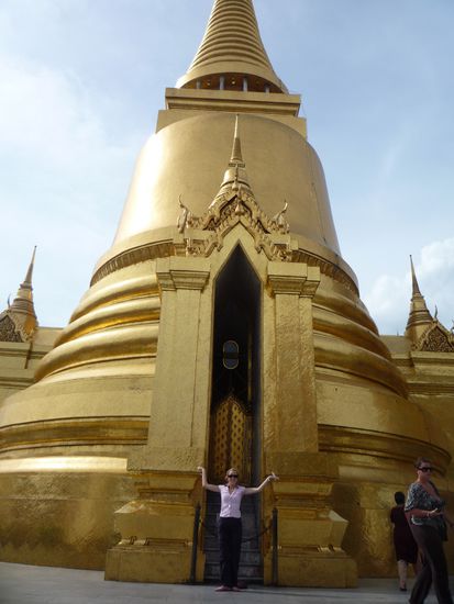 Als Andenken nahm sich Ines diesen kleinen bescheidenen Tempel mit.(Kommt auf Hannes Parkplatz!)