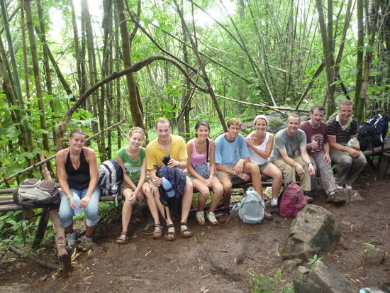 Jede Pause wurde von unserer Truppe herbeigesehnt...Hinsetzten, Flaschen raus, Schweiss wegwischen (wenns noch ging) und weiter gings!
