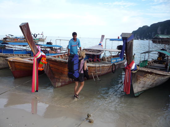 Unser Resort lag im Sueden der Insel u war nur mit einem Longtail- Boot (typisch fuer Kho Phi Phi) zu erreichen.