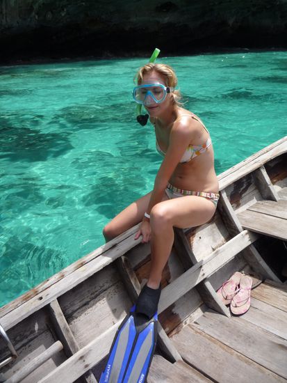 Also Augen zu und rein ins Korallenriff.