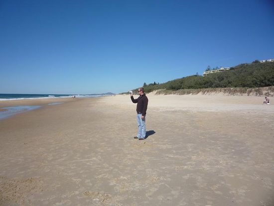 Wir hatten uns allerdings noch nicht ganz aklimatisiert. Waehrend ein Australier hinter Hannes nix als n Badehoeschen trug, zogen wir unsere Fleecepullis nie aus.