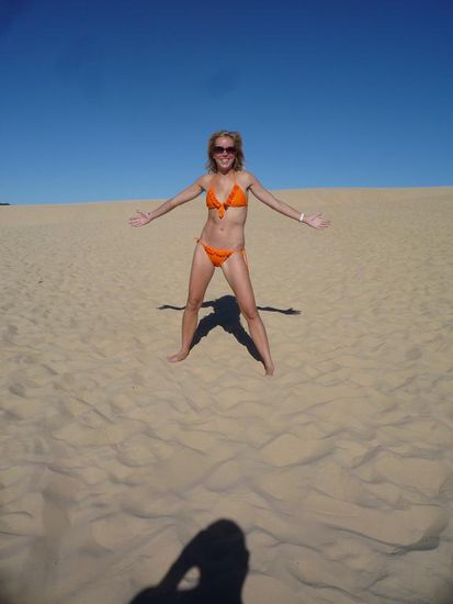 Dahinter erwartete uns Sand im Ueberfluss.