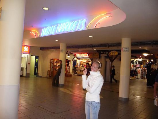 Eine Attraktion&gt; der Nachtmarkt.